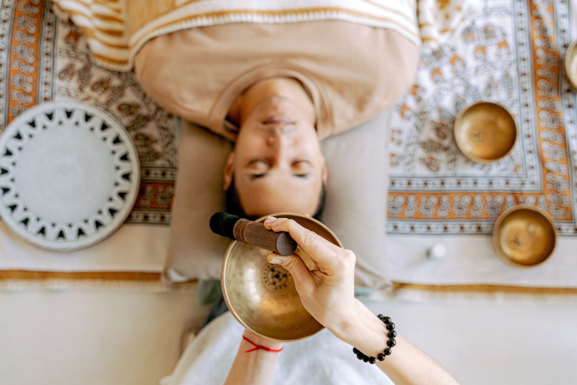 Sound bath: Gong sound therapy and singing bowls for increasing power of meditation
