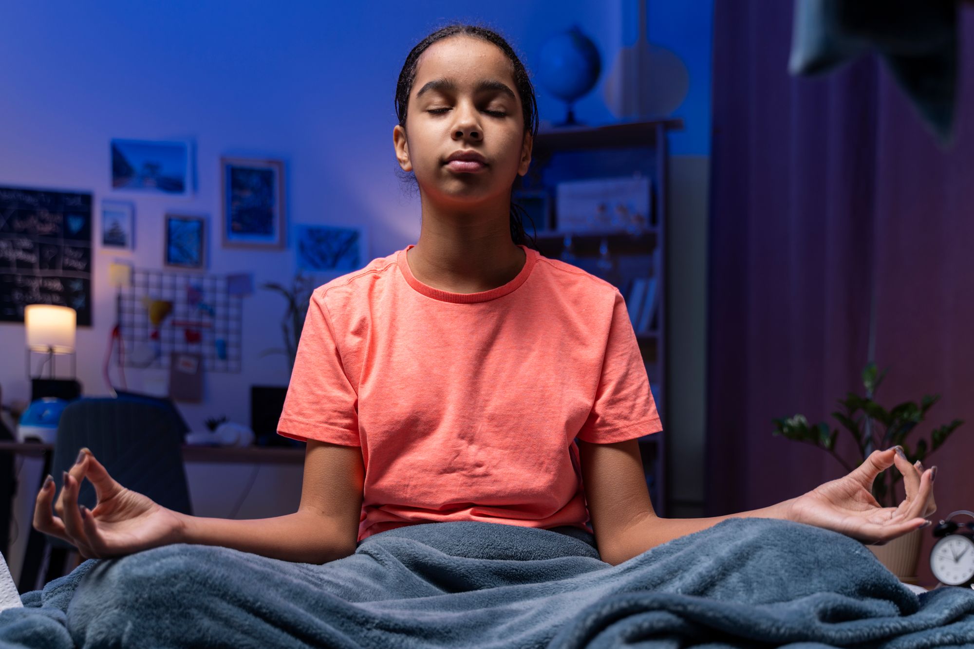 When is the best time to meditate? Can we do meditation at night? Find your answers here.