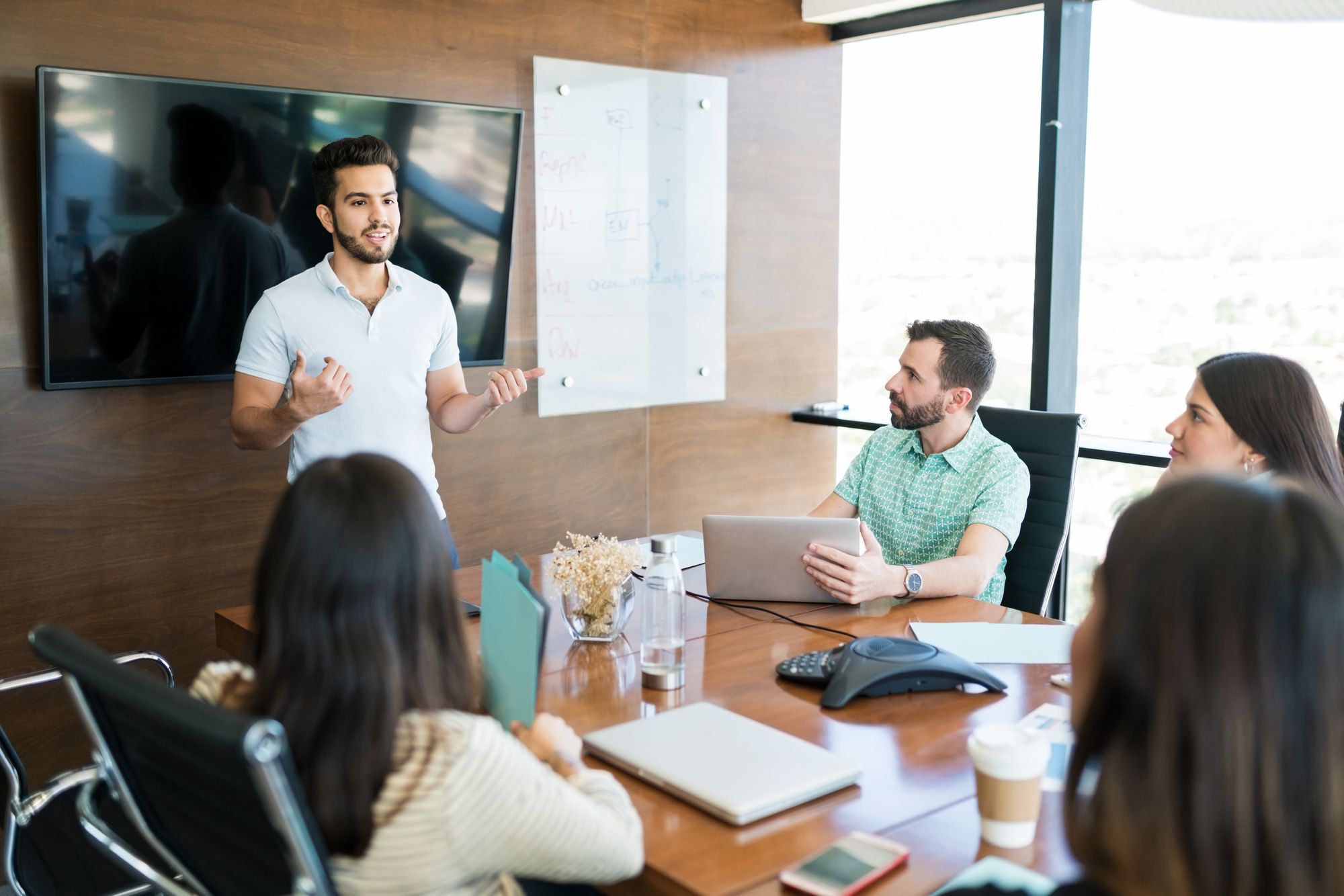 Importance of public speech to combat stage fear and boost public speaking skills
