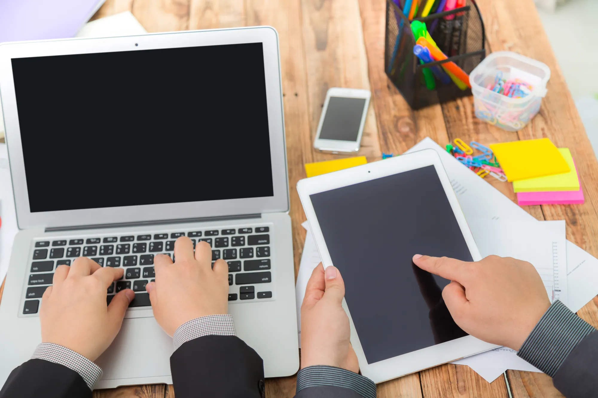 2 digital screens or notebooks, laptop and tab, used for digital journaling, also known as, online journaling