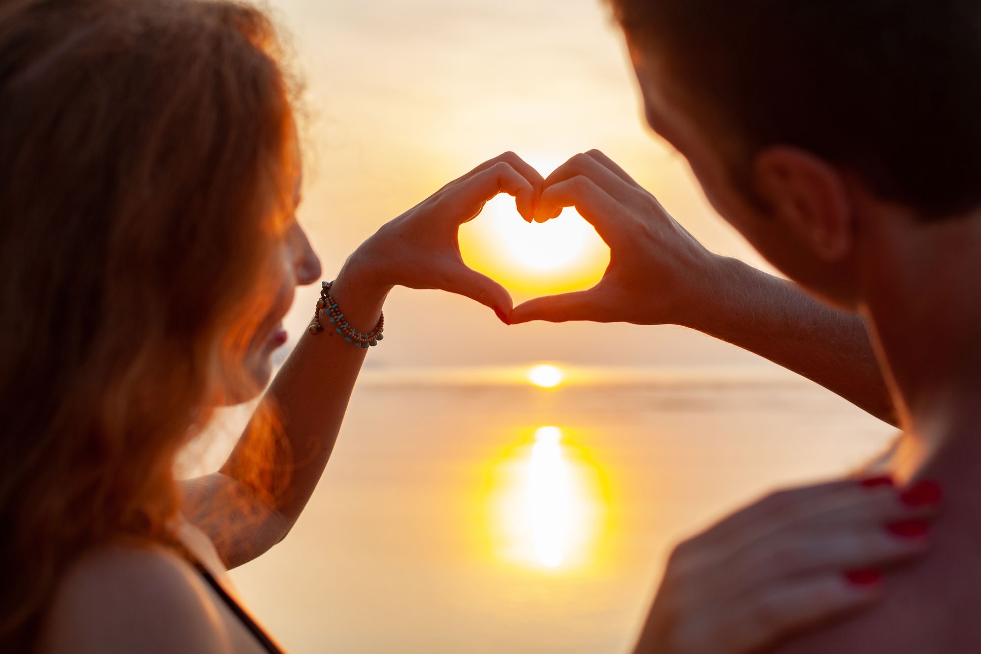 Couples meditation to make couple feelings stronger