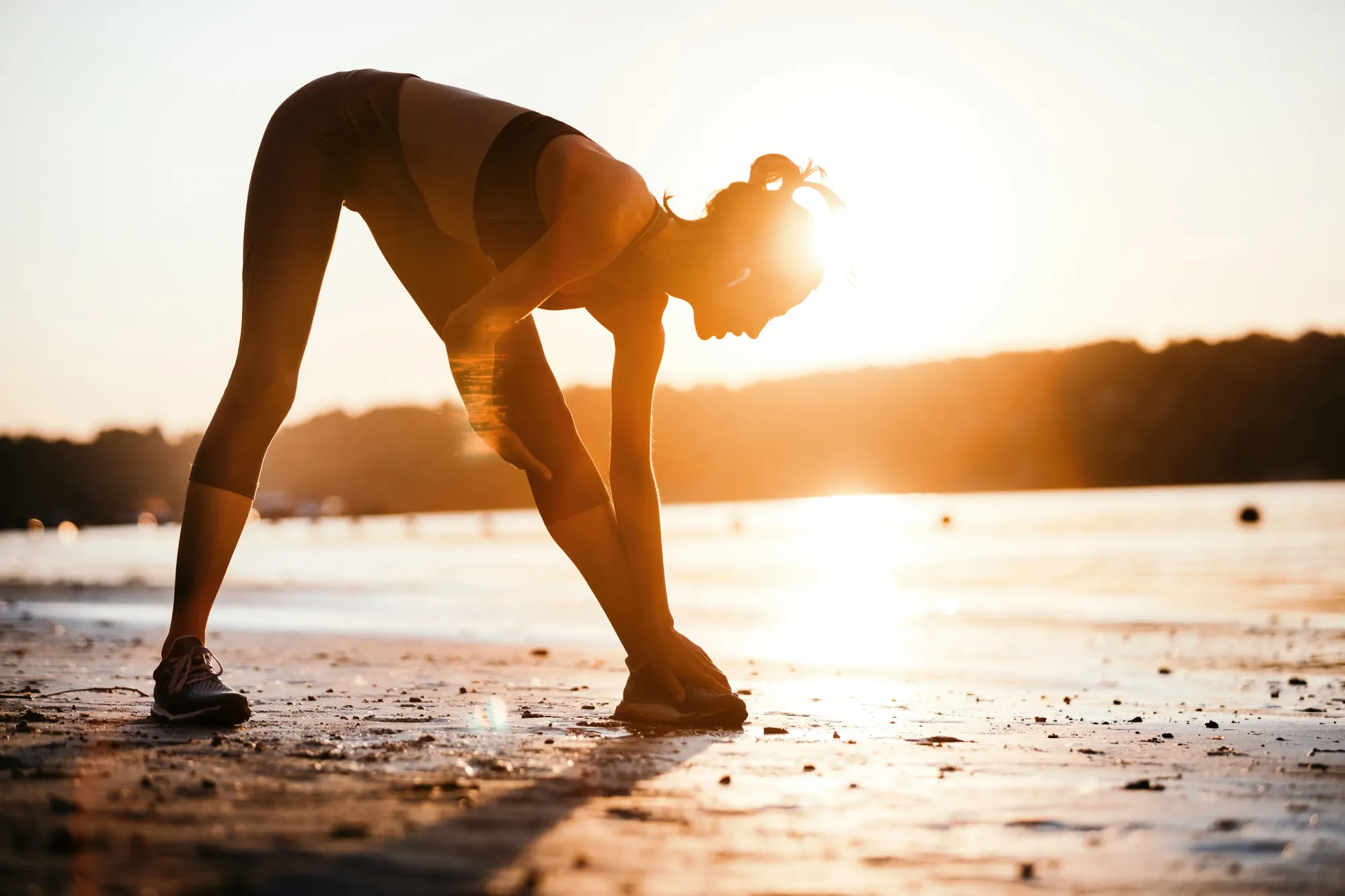 A woman doing afternoon slimming exercise for weight loss