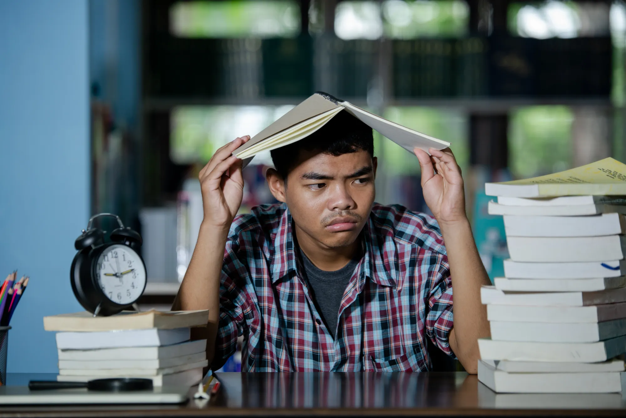 A confused student, doing competitive exam preparation, looking for JEE preparation tips