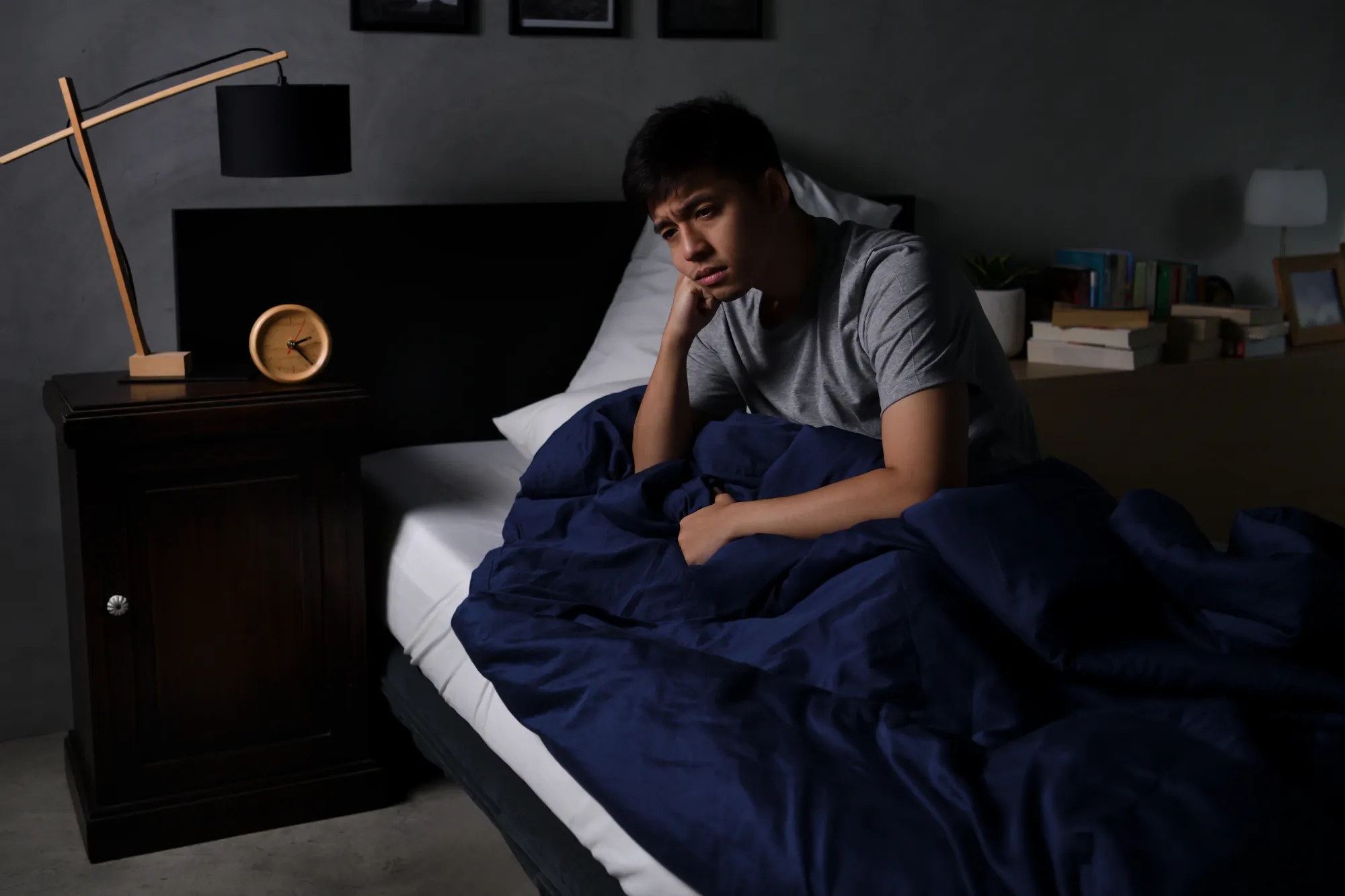Sleep music for a man who is stressed in bed