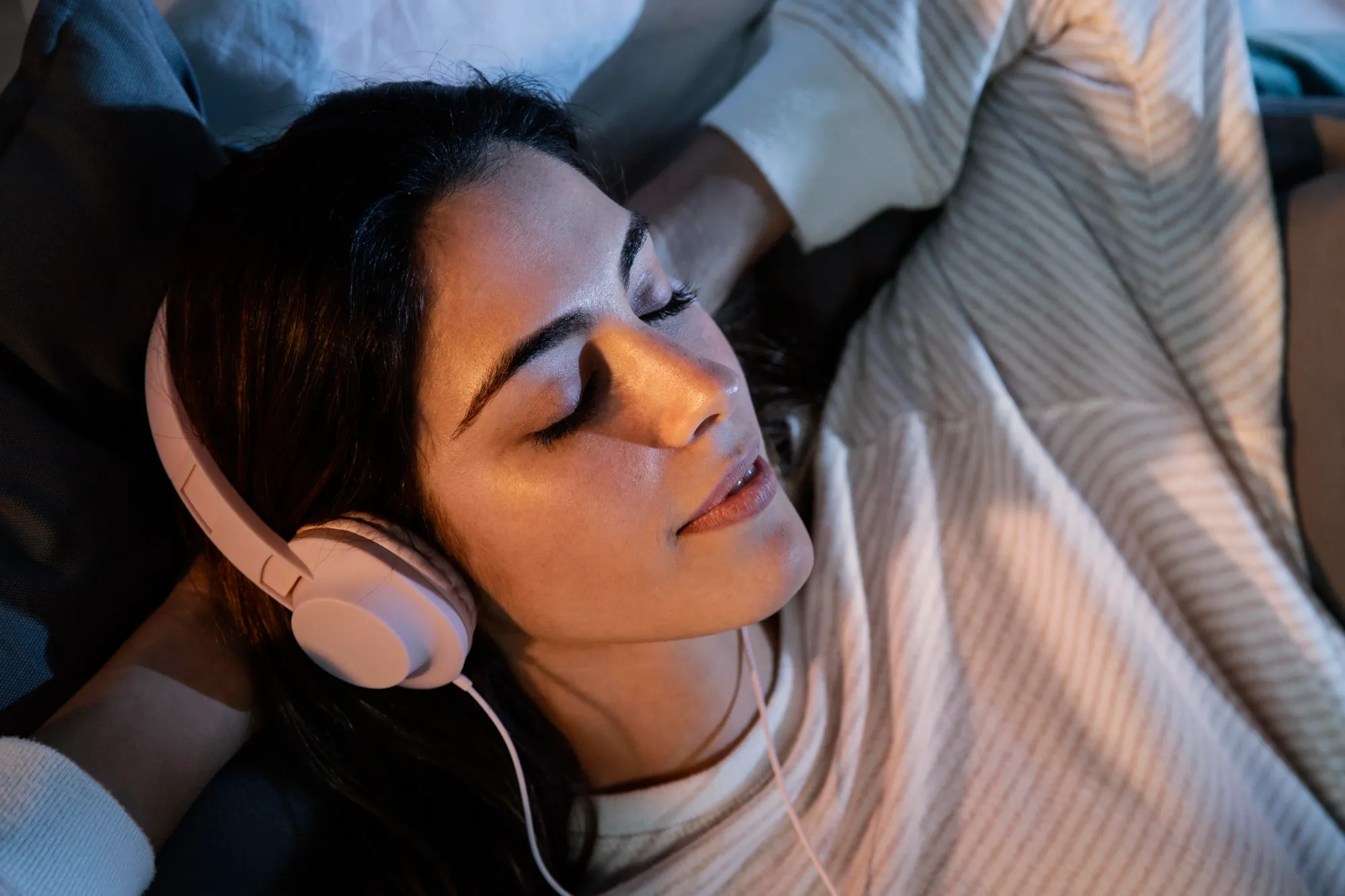 Listen to bedtime stories for adults like Hirkani's for betetr sleep